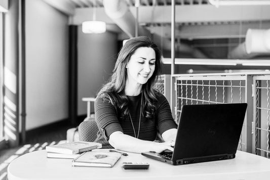 Session: Crea tu Funnel de Ventas para Productos de Crianza y Maternidad (90 min)